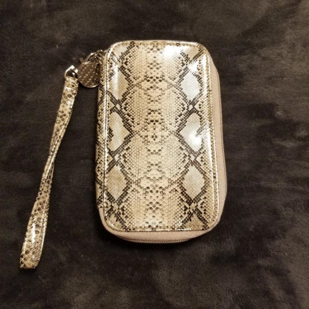 MALLY MAKEUP CASE CLUTCH - NEW